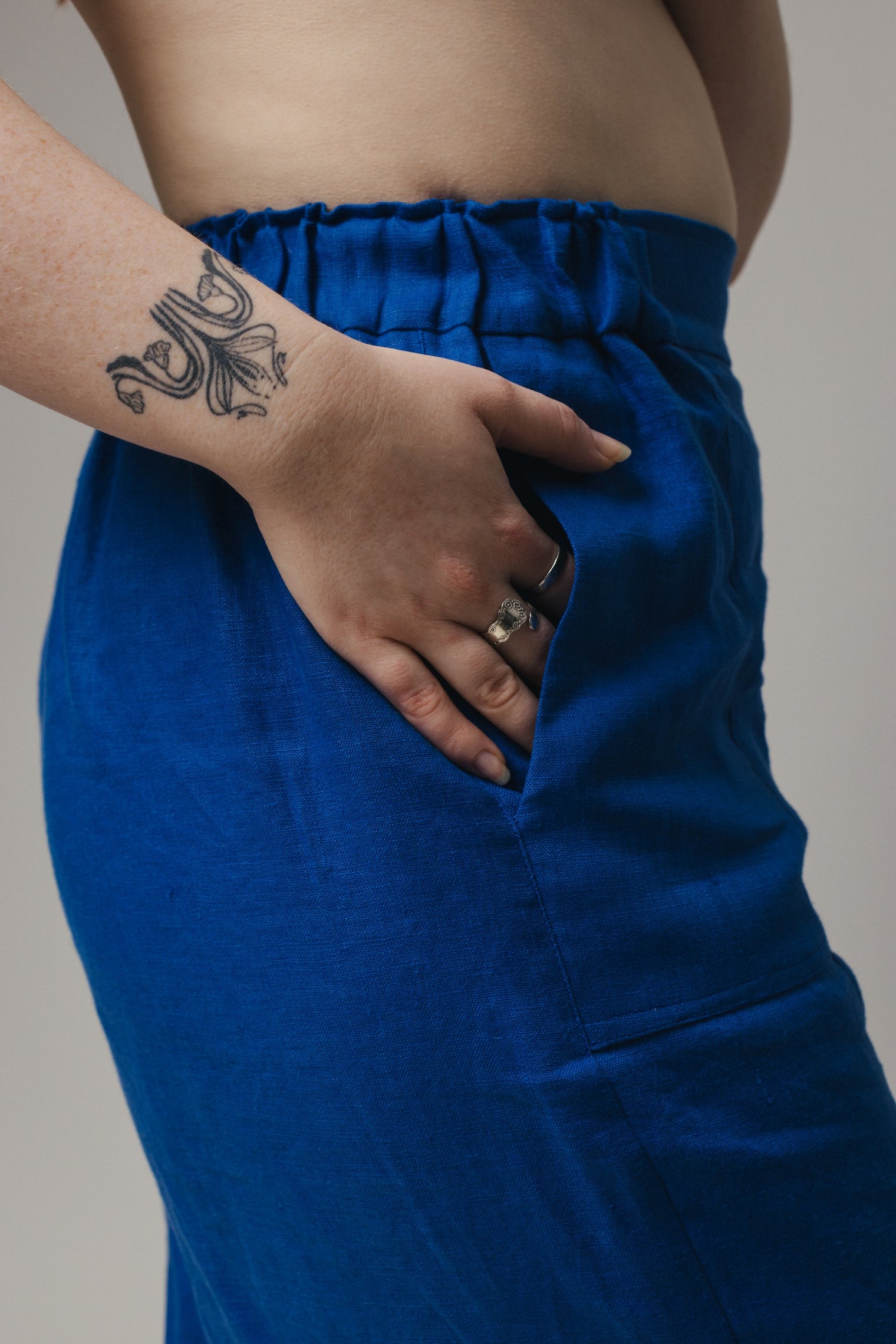 Emil Easy Crop Pant - Linen