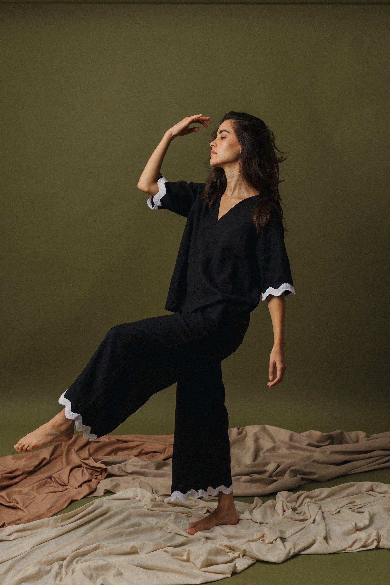 Emil Easy Crop Pant - Linen with Ric Rac