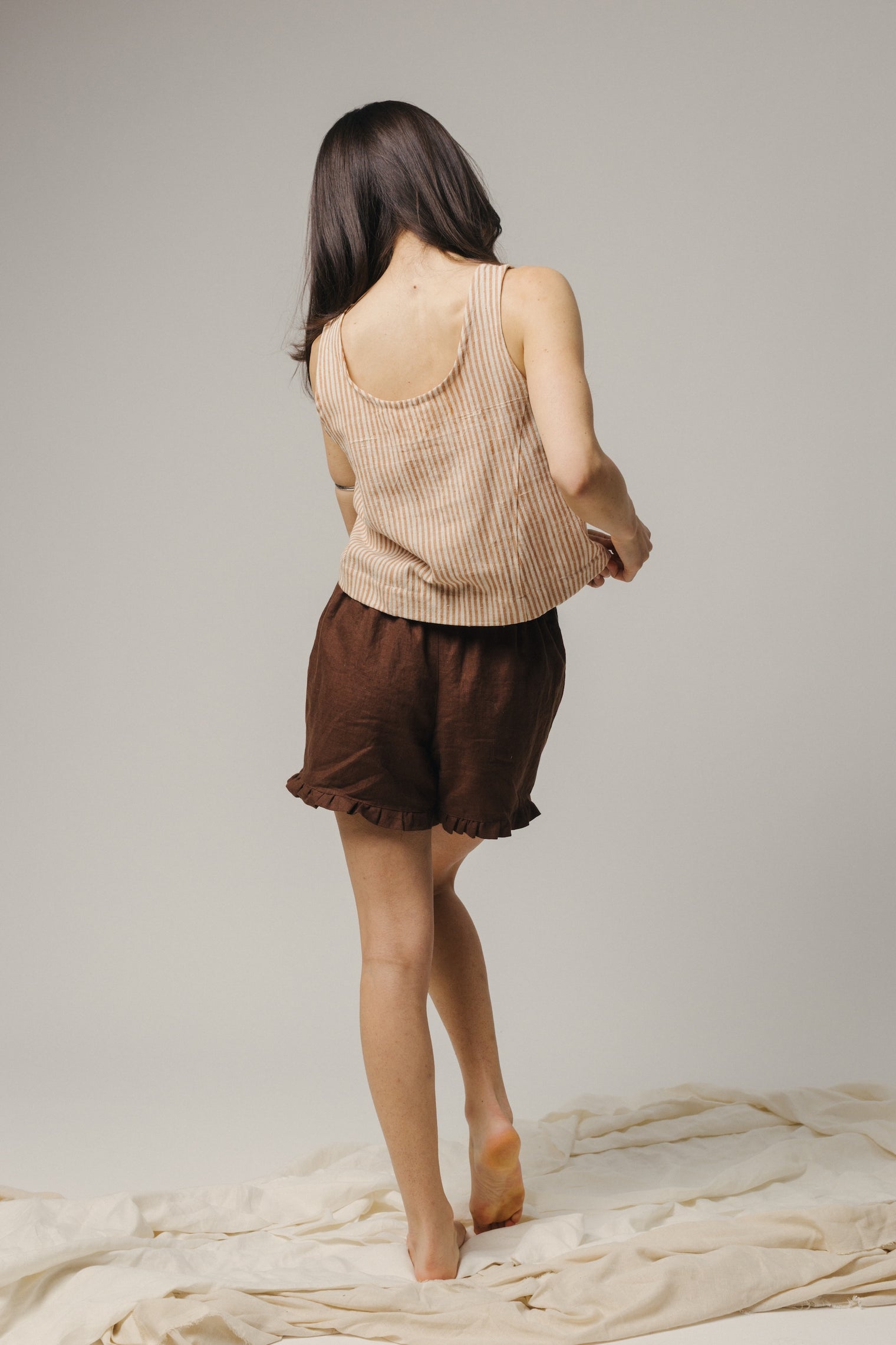 Ruffle Short - Linen